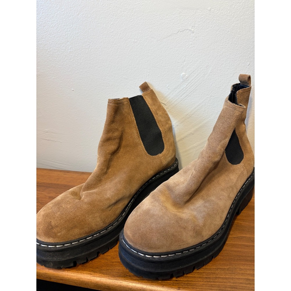 Marc Fisher LTD Tan Suede Chunky Lug Sole Chelsea Boots Womens 10M
